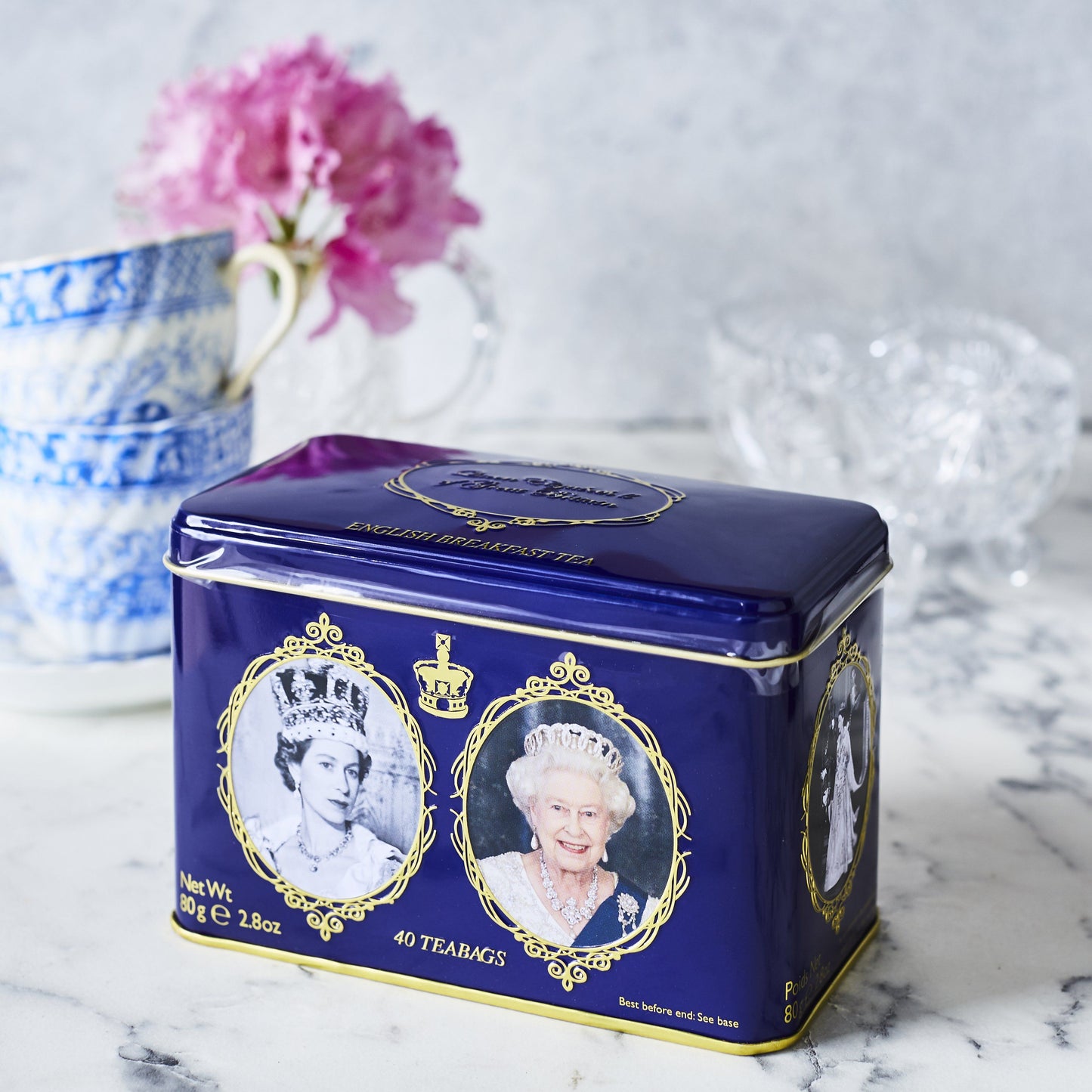 Queen Elizabeth II Tin with 40 English Breakfast teabags Black Tea New English Teas 